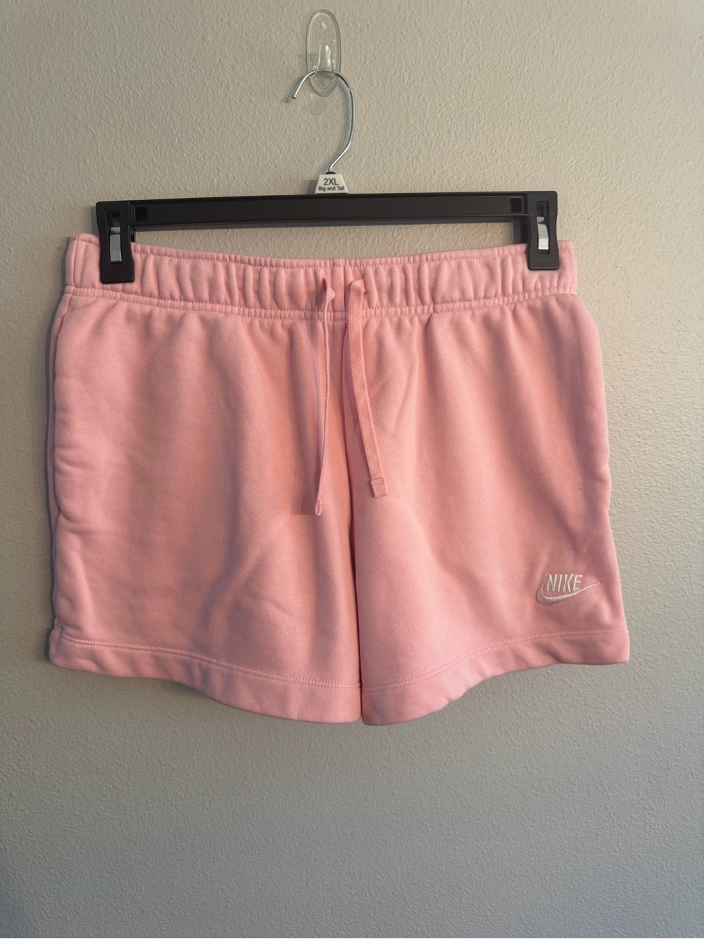 Nike Womens Size M Pink Club Fleece Mid Rise Athletic Shorts